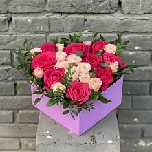 Цветочная композиция из Розы в коробке в Верхние Серги