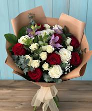 Букет цветов из:  Розы и Альстромерии #REPLACE_PRED# Верхние Серги