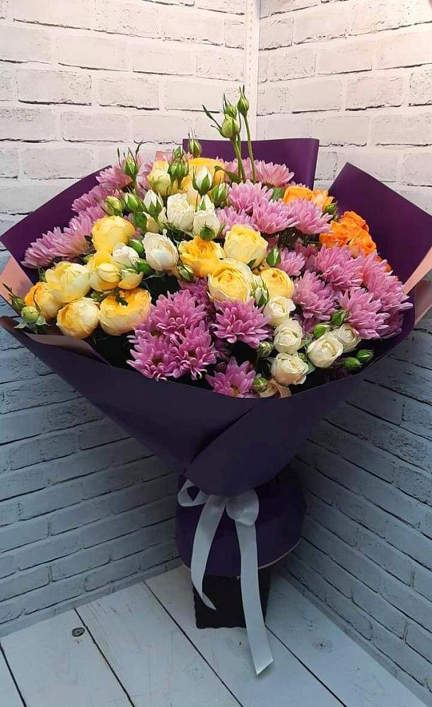 Букет цветов из: Хризантемы и Розы в Верхние Серги