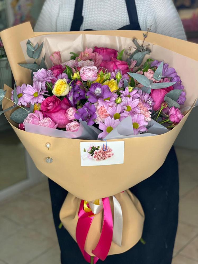 Букет цветов из: Хризантемы, Гвоздики и Альстромерии в Верхние Серги