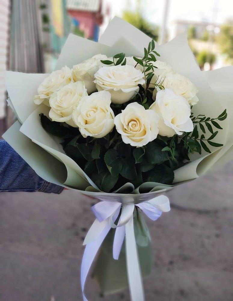 Букет Белые розы Проуд в Верхние Серги
