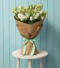 Букет цветов из:  Лизиантусы в Верхние Серги