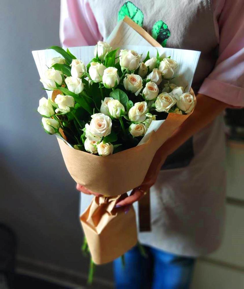Букет цветов из: Розы в Верхние Серги