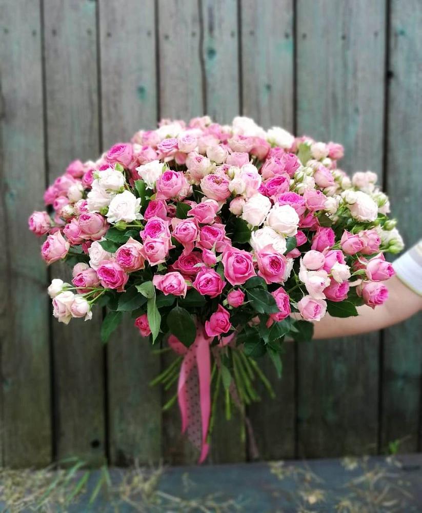 Букет Розовые кустовые розы Натали и Лав Лидия в Верхние Серги