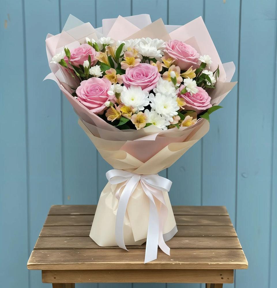 Букет цветов из: Гвоздики, Орхидеи и Розы в Верхние Серги