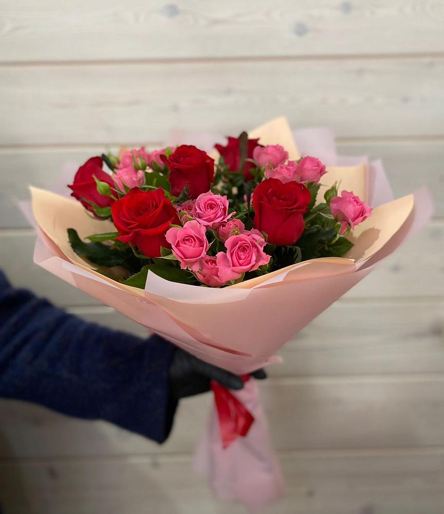 Букет цветов из: Розы в Верхние Серги