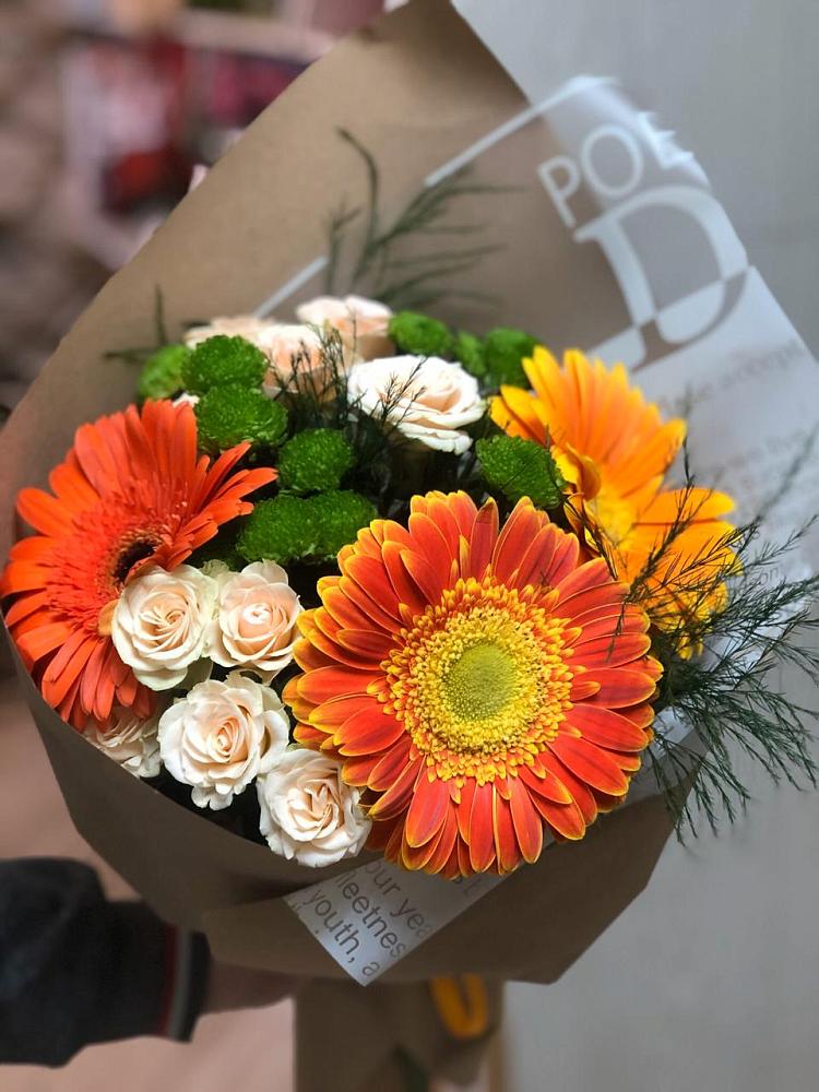 Букет цветов из: Герберы, Хризантемы и Розы в Верхние Серги
