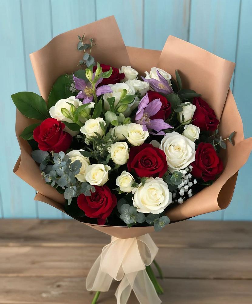 Букет цветов из: Розы и Альстромерии в Верхние Серги