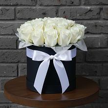 Цветочная композиция из Розы в шляпной коробке в Верхние Серги